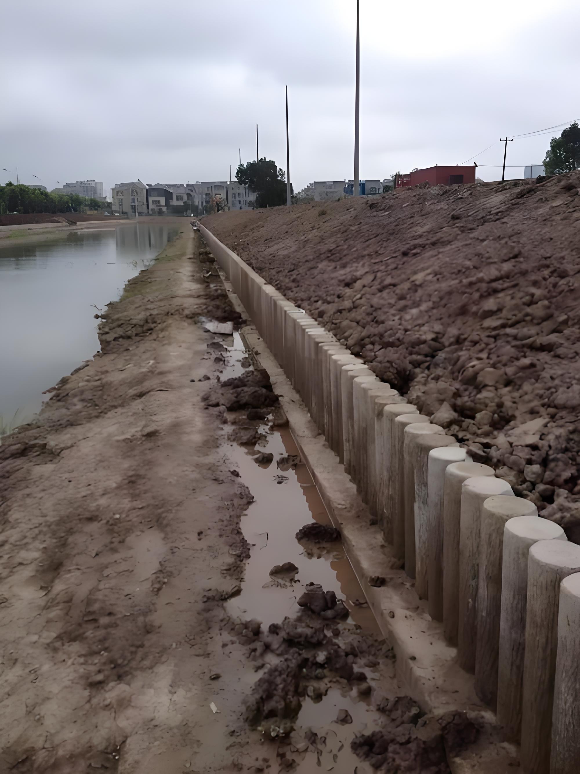 水泥樁批發(fā)廠(chǎng)家泓樺錦嘉-水泥樁體混凝土澆筑要注意什么？